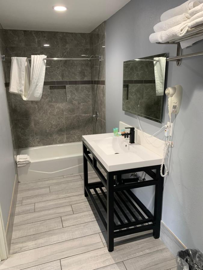 Willow Tree Inn & Suites Λος Άντζελες Εξωτερικό φωτογραφία