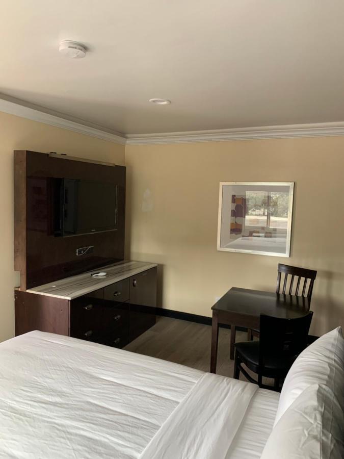 Willow Tree Inn & Suites Λος Άντζελες Εξωτερικό φωτογραφία
